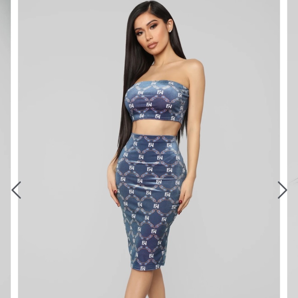 Fashion Nova babe velvet skirt set